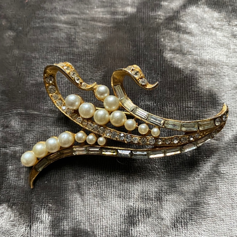 Brooch